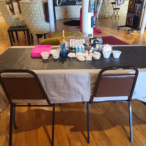 Meet your Posher, Leah - Picture 7 of 8